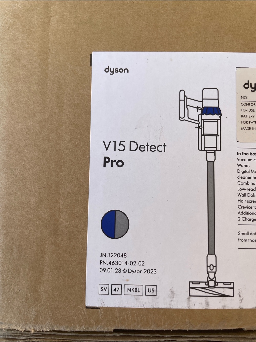 Dyson V15 Detect Pro Cordless Vacuum - Blue & Gray Accents